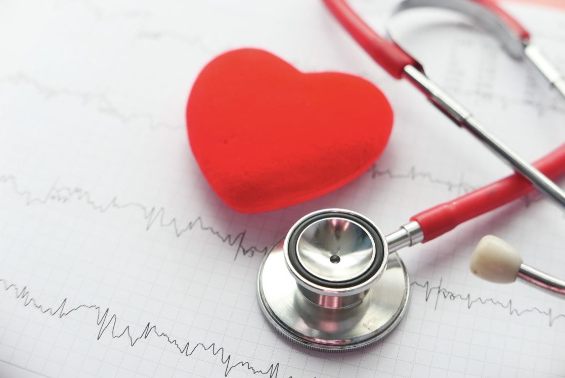 心電図と聴診器