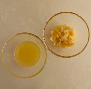 レモンの果汁と果汁を絞った後の果肉